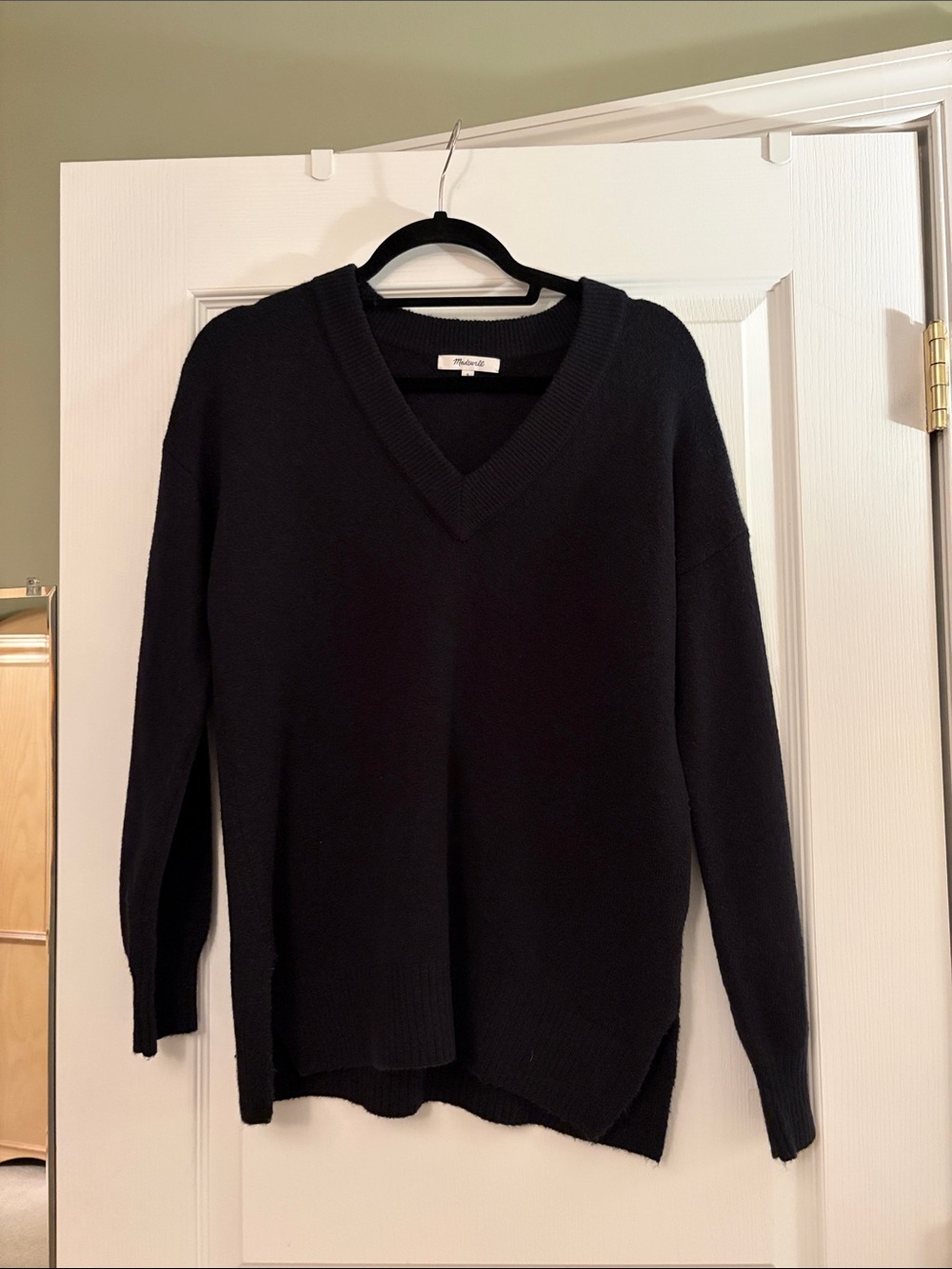 Madewell Black V-Neck Relaxed Knit Sweater